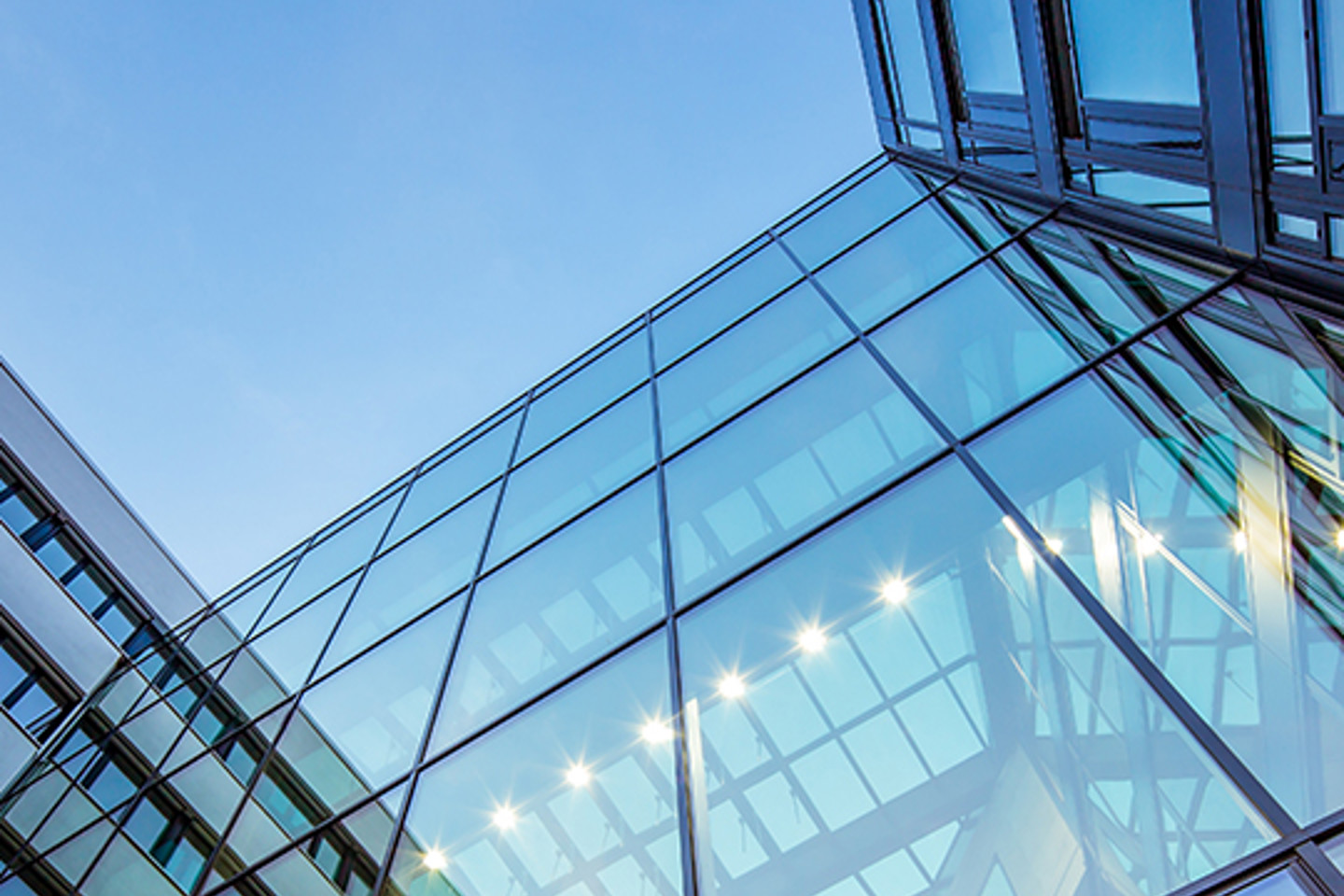 Optima Portrait 1 glass building