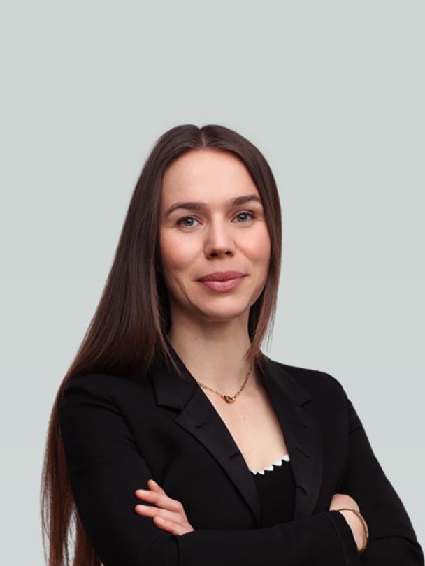 Justine Bret Headshot 2025 BIBG