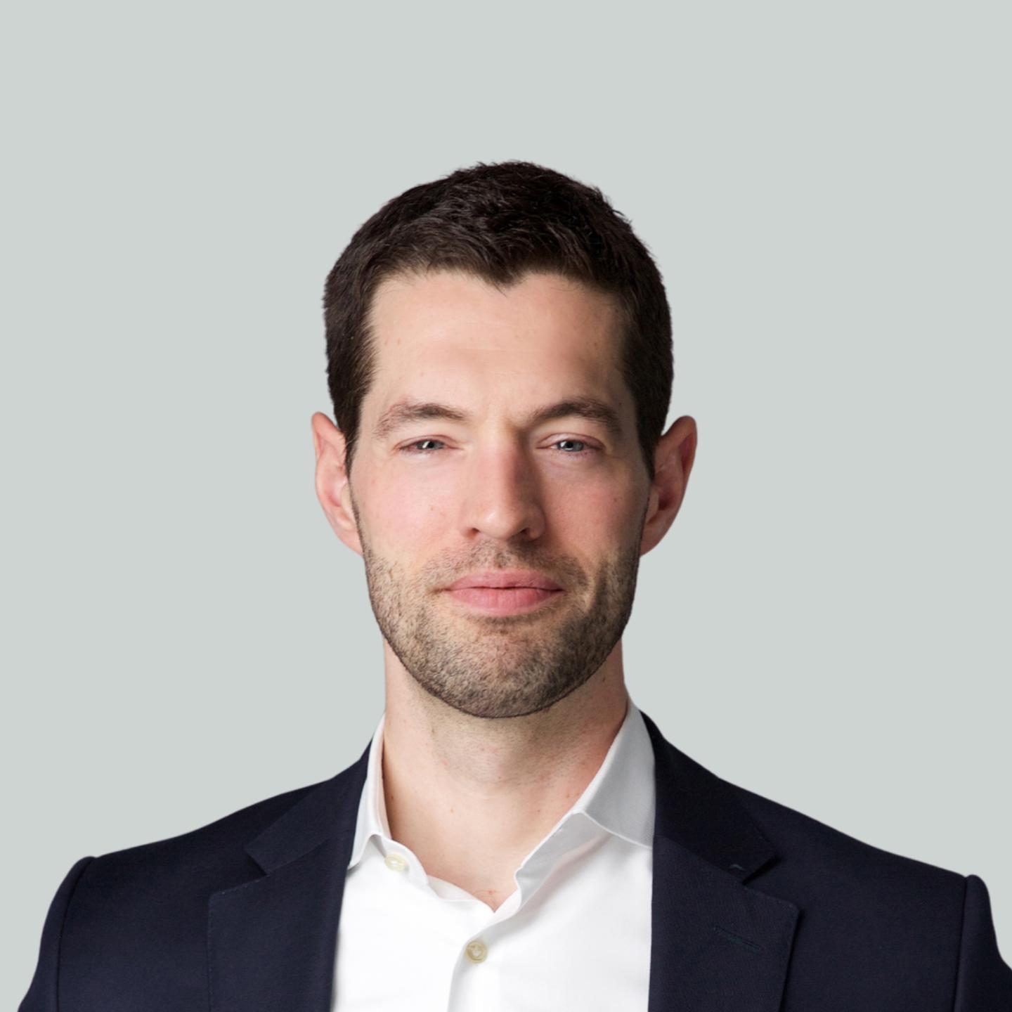 Jens Brennikmeyer Headshot BI