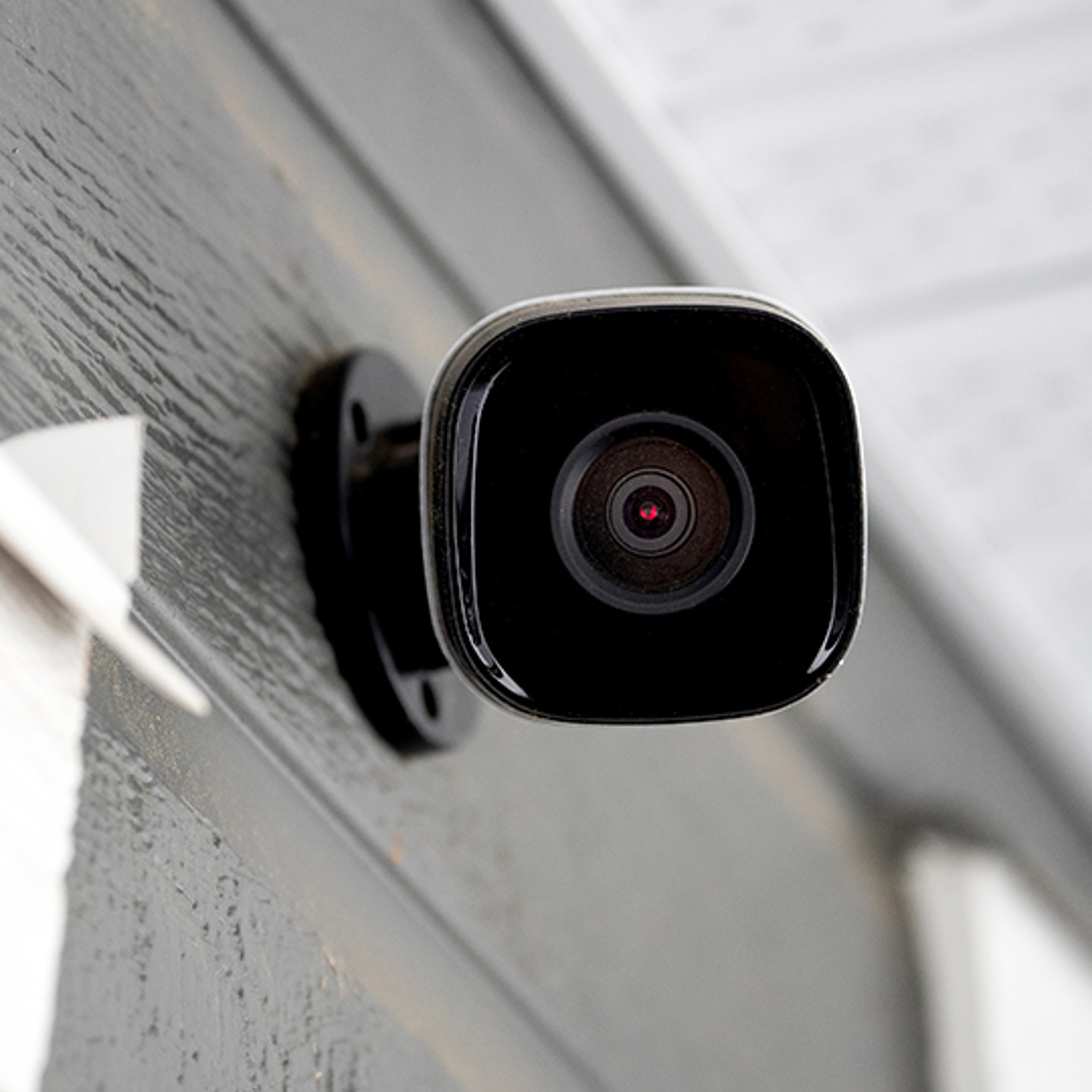 Fluent Portrait 2 Security camera
