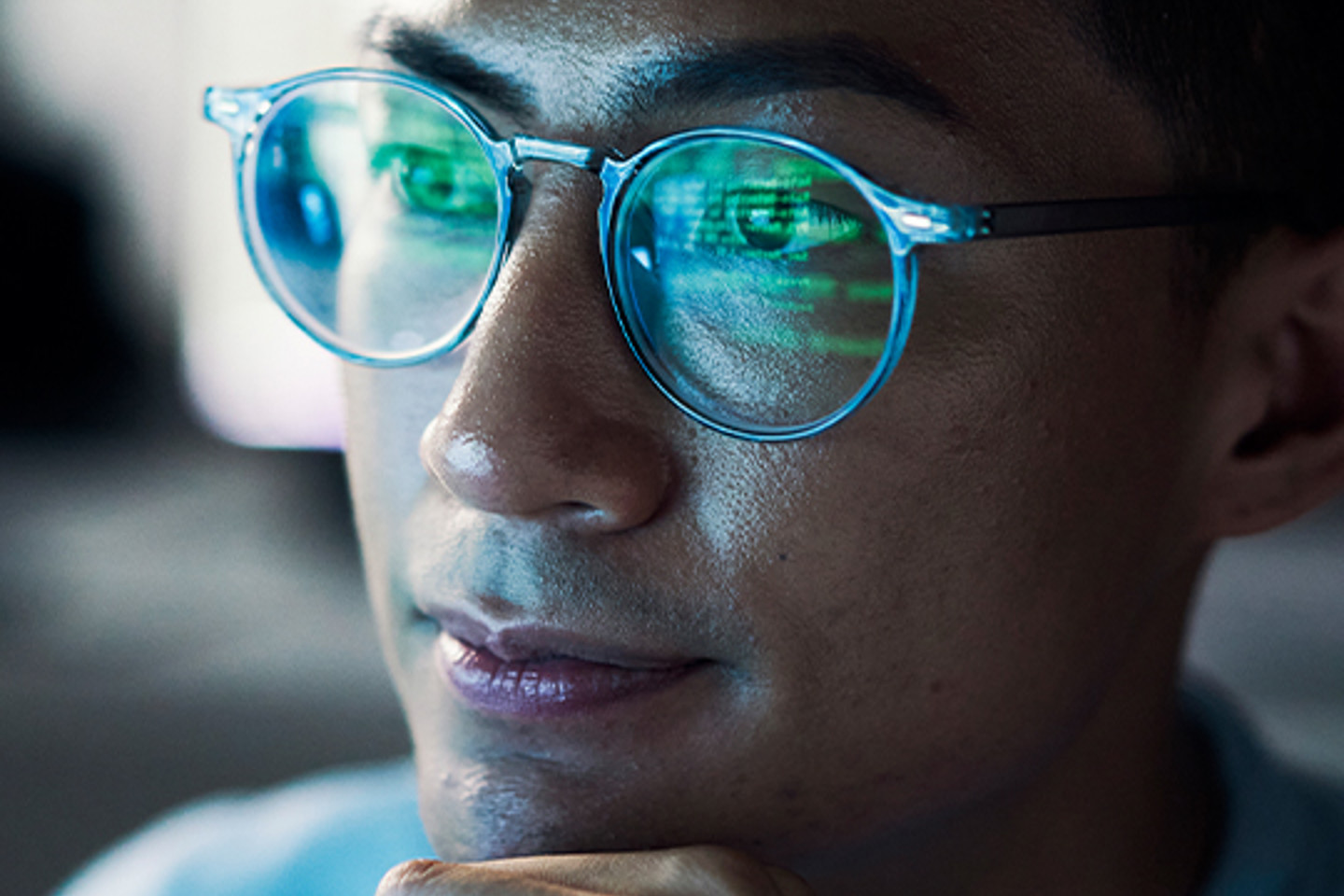 Fullstack Portrait 2 Man in glasses